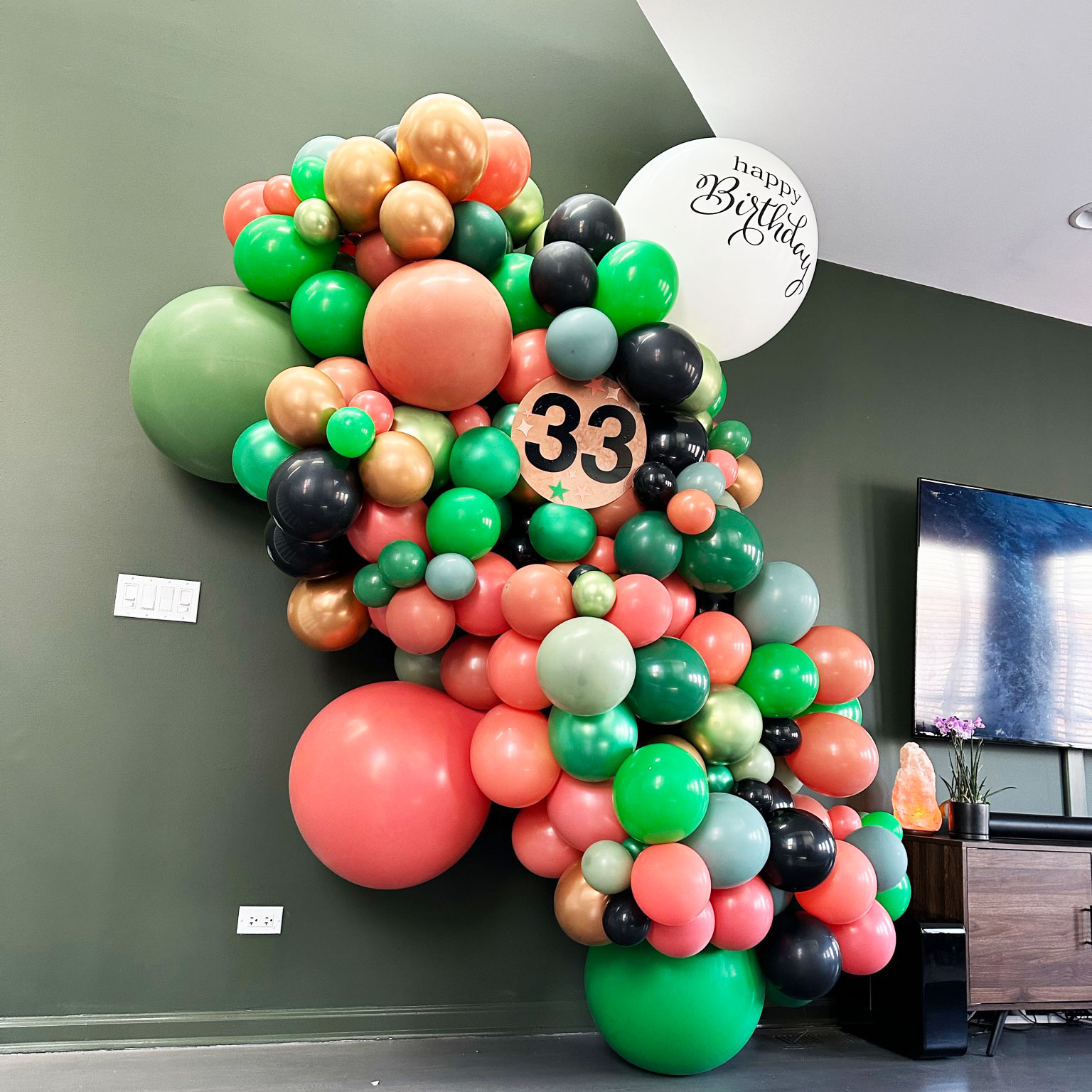 Luft Balloons Chicago s premiere balloon installation retail shop